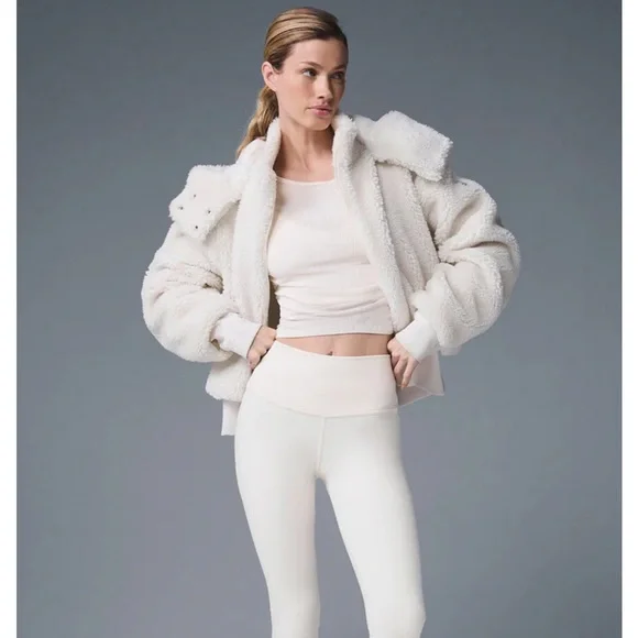 Alo Foxy Sherpa Jacket White XS - Picture 5 of 12